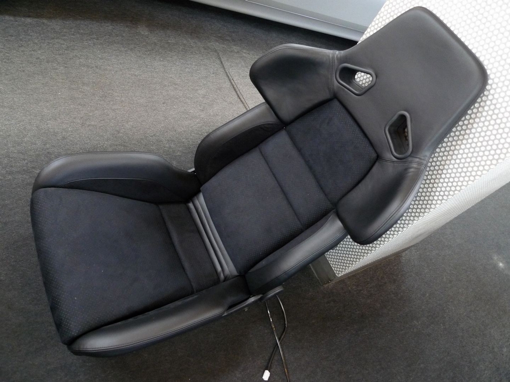 RECARO Young Classic Seat Custom | Garage 500E (趣味の500Eガレージ)