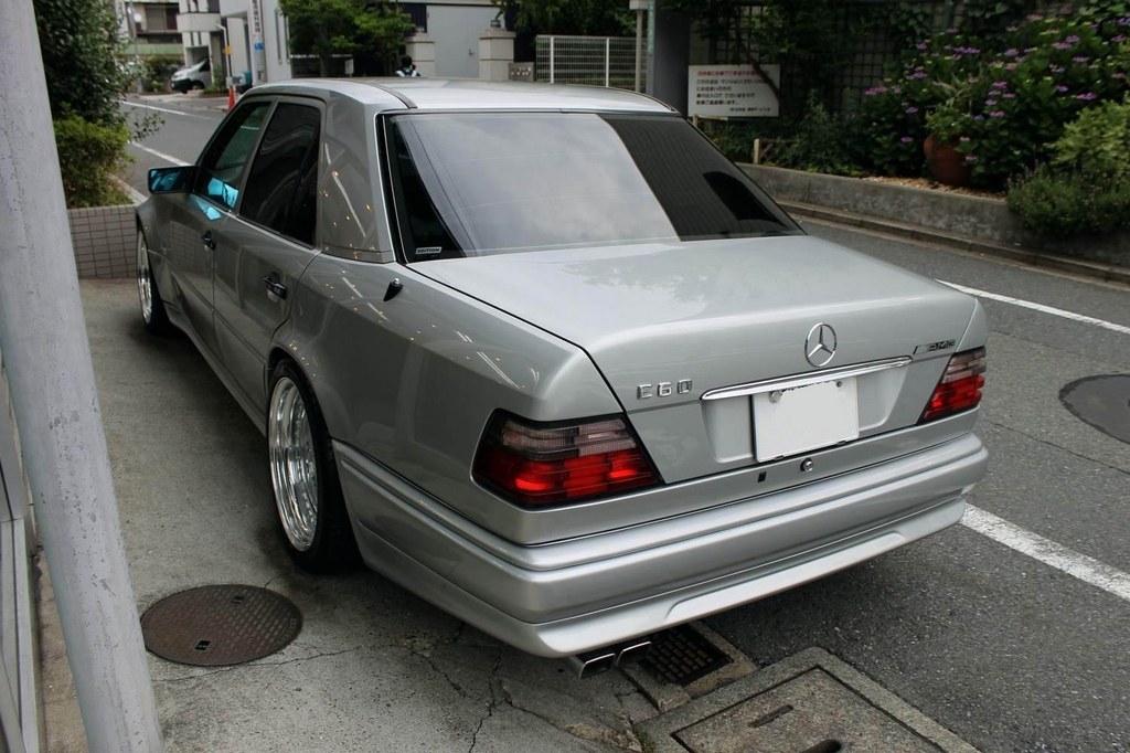 メルセデスベンツ W124 E60 AMG