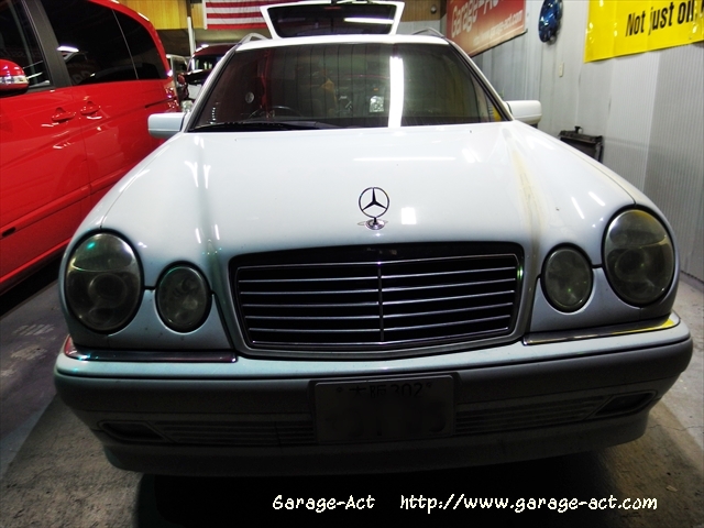 Mercedes Benz E240